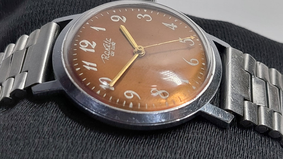 Soviet antique watch "RAKETA" Mechanical watch, Mechanical watch USSR. The watch is working.