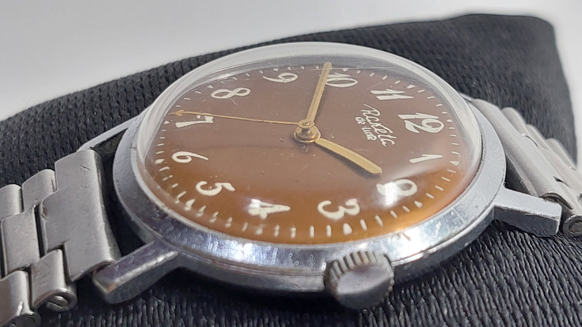Soviet antique watch "RAKETA" Mechanical watch, Mechanical watch USSR. The watch is working.