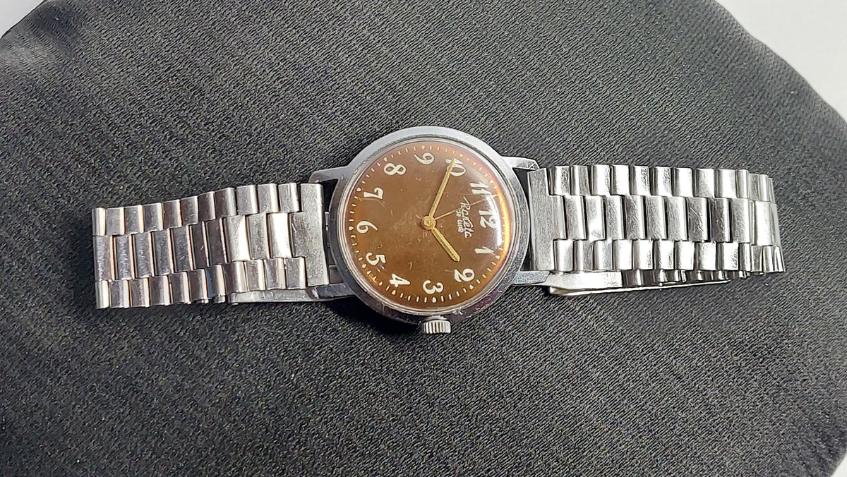 Soviet antique watch "RAKETA" Mechanical watch, Mechanical watch USSR. The watch is working.
