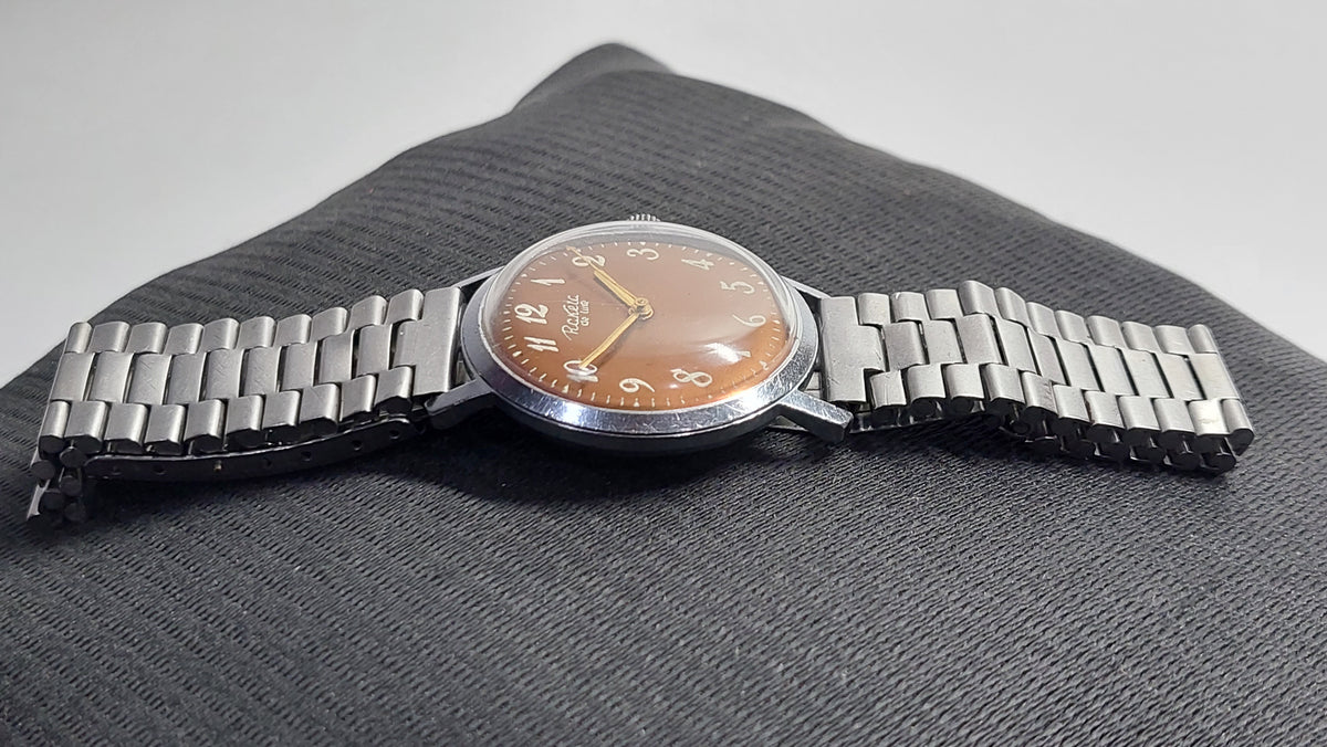 Soviet antique watch "RAKETA" Mechanical watch, Mechanical watch USSR. The watch is working.