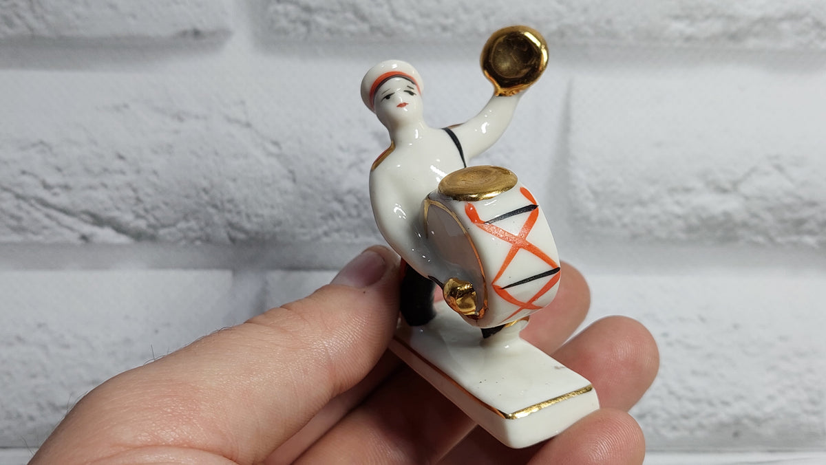 Porcelain figurine musician Suvorov cadet.