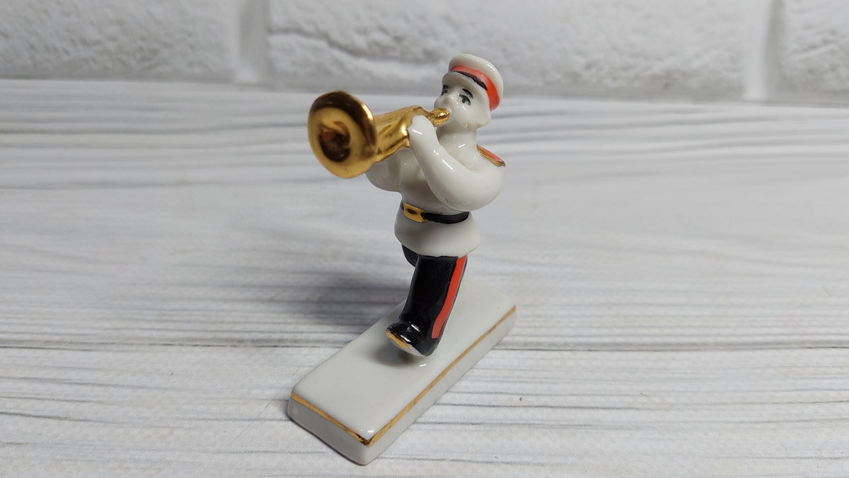 Porcelain figurine musician Suvorov cadet.