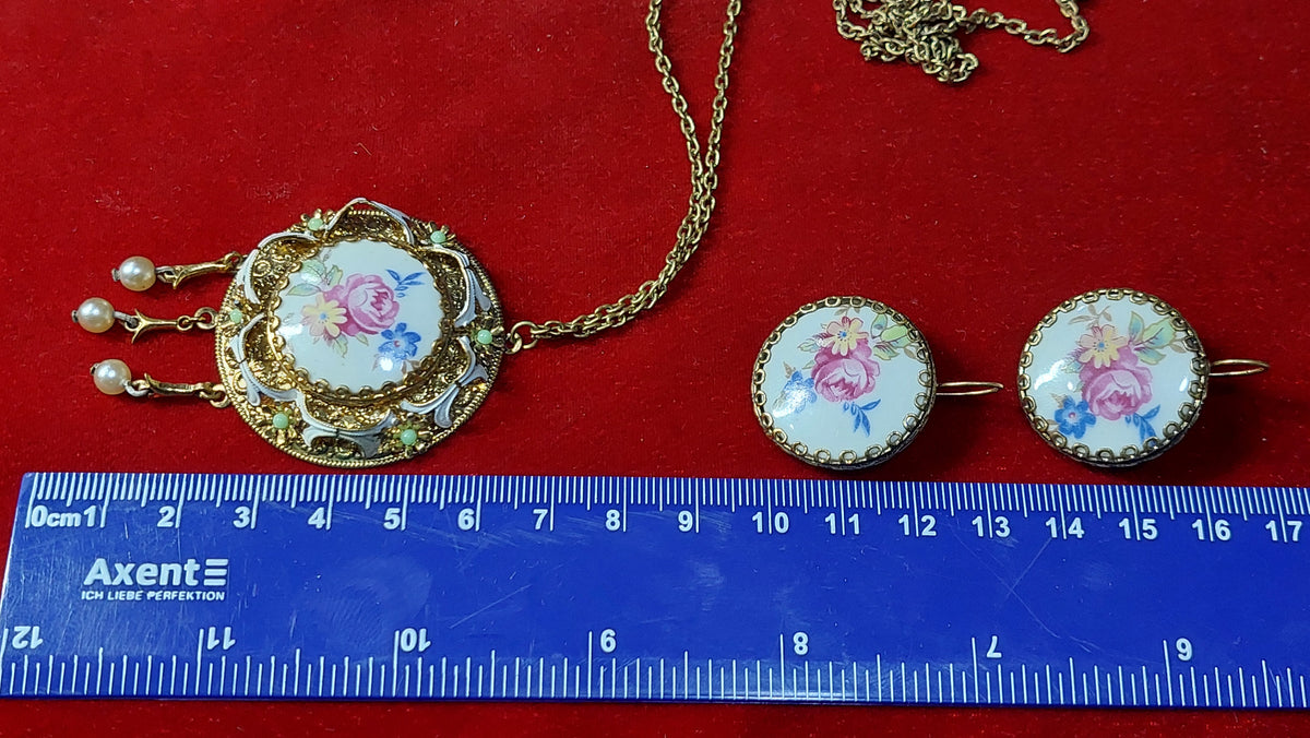 Earrings and pendant enamel, made in the USSR, vintage set pendant and earrings enamel, enamel.