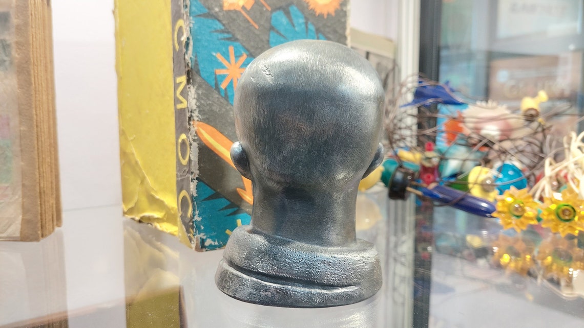 Antique bust of the world's first cosmonaut Yu.A. Gagarin. Yu.A. Gagarin. Statue of an astronaut. Space figurine. Antique souvenir. USSR
