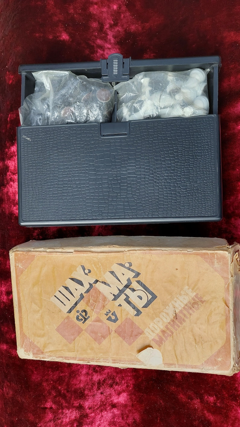 Good Authentic Soviet Magnetic Travel Pocket Chess Set Russian USSR Vintage 1986s Antiques