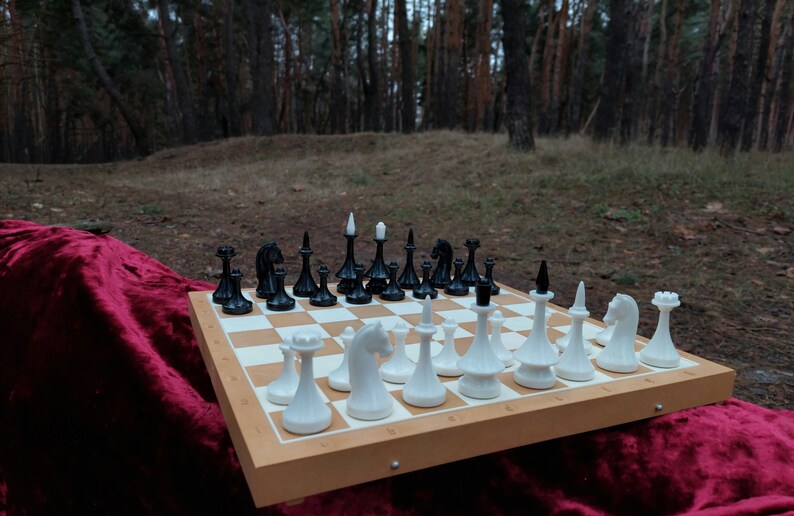Vintage plastic souvenir chess set - Kievplastmass, Beautiful chess set with plastic board, Amazing chess set, Soviet chess set