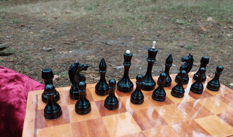 Soviet wooden chess set from the 70s in good condition
