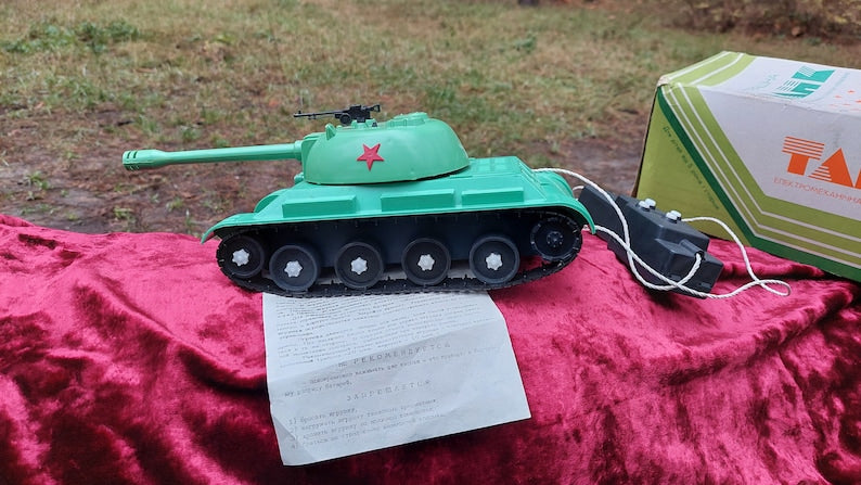 Tank IS-3. Soviet vintage toy Tank with remote control and original box. NOS 1980s