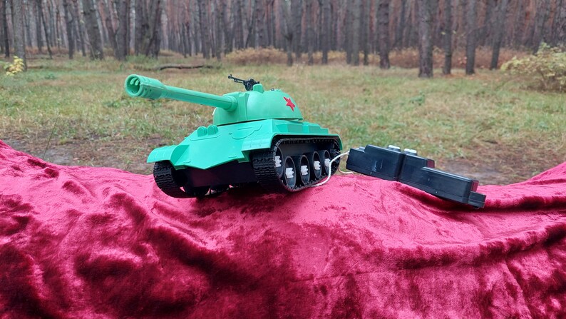 Tank IS-3. Soviet vintage toy Tank with remote control and original box. NOS 1980s