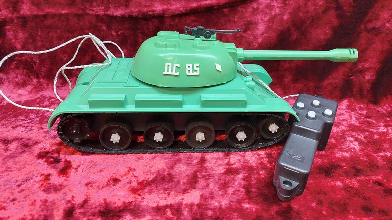 Tank IS-3. Soviet vintage toy Tank with remote control and original box. NOS 1980s