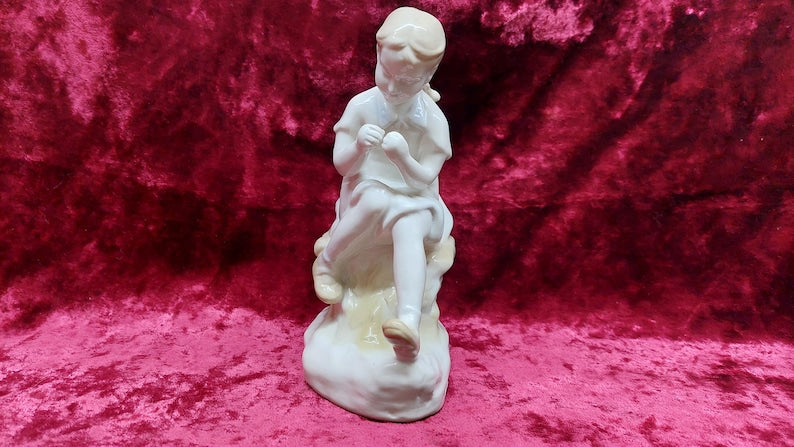 Little needlewoman. Original vintage rare Soviet collectible porcelain figurine. 19 cm Artel Ceramics 1950s