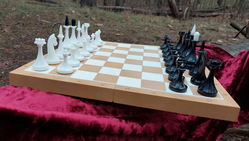 Vintage plastic souvenir chess set - Kievplastmass, Beautiful chess set with plastic board, Amazing chess set, Soviet chess set