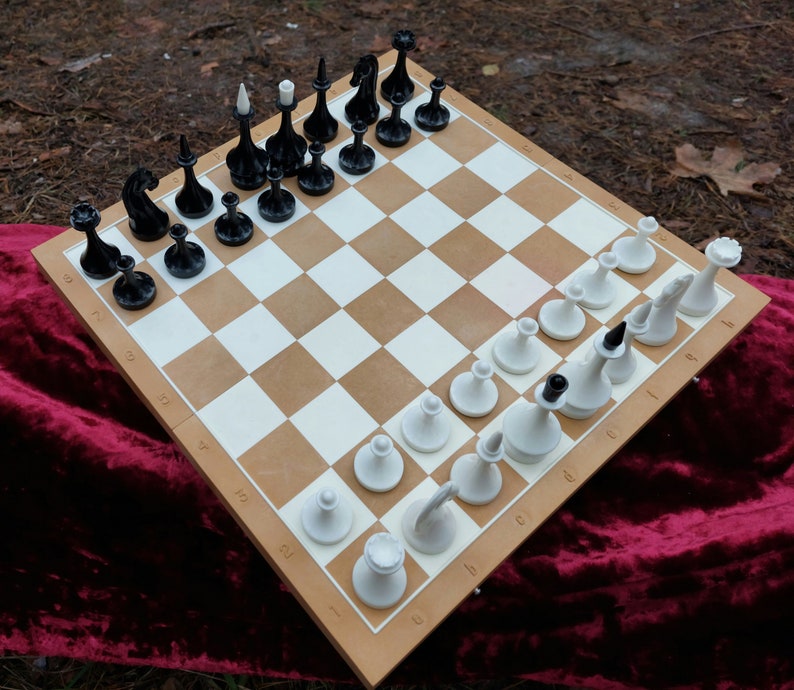 Vintage plastic souvenir chess set - Kievplastmass, Beautiful chess set with plastic board, Amazing chess set, Soviet chess set