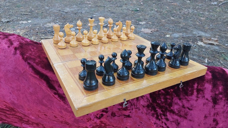 Vintage soviet chess set, big wooden russian chess players of the USSR in original board, russian chess, 1960s vintage chess set