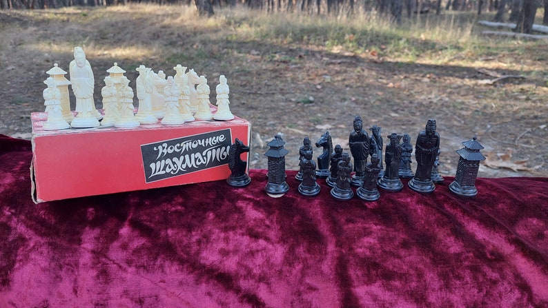 Antique vintage oriental style chess players // Very rare chess set // chess game, outdoor game, vintage chess, gift //