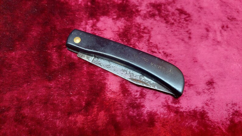 Vintage GDR folding knife, antique pocket knife, carbon steel folding knife, DDR folding knife, retro penknife, old 1970s travel tool