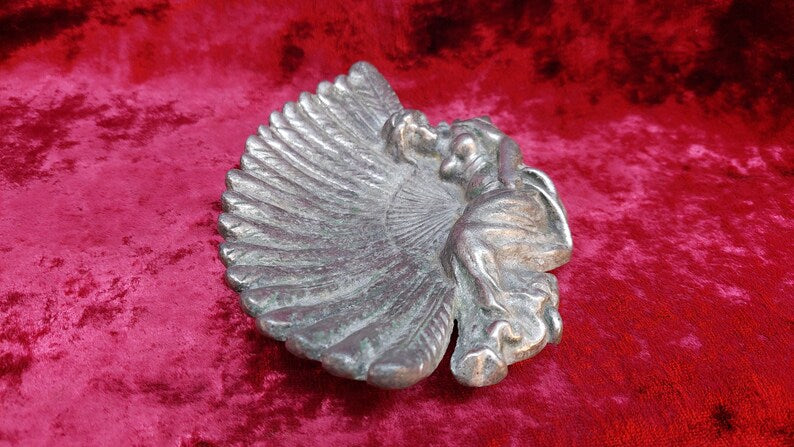 Soviet metal ashtray lady with a fan. ashtray. jewelry dish. USSR ashtray. Vintage ashtray pearl shell. metal nude girl with a fan,