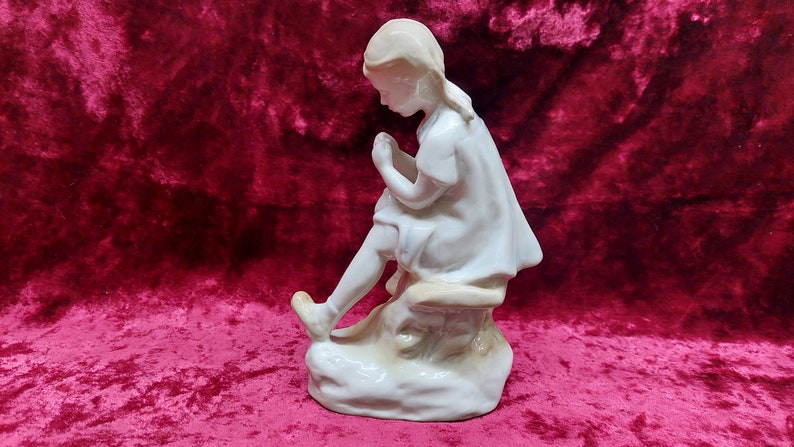 Little needlewoman. Original vintage rare Soviet collectible porcelain figurine. 19 cm Artel Ceramics 1950s