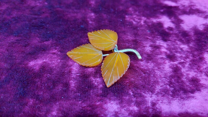 Small Amber Brooch Autumn Leaves Brooch Natural Baltic Amber Pin Vintage USSR 50s Gemstone Jewelry