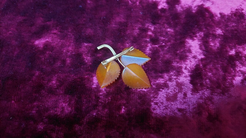 Small Amber Brooch Autumn Leaves Brooch Natural Baltic Amber Pin Vintage USSR 50s Gemstone Jewelry