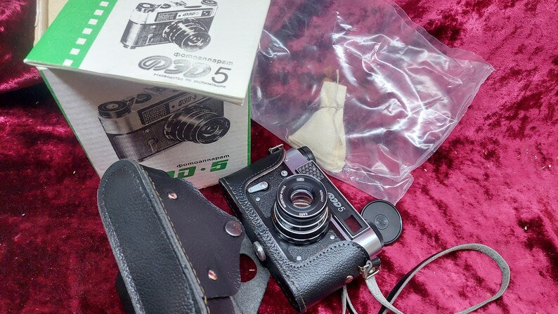 Vintage Soviet camera FED - 5  lens Industar - 61 Ld (2,8 / 55) Mount M39 Made in USSR. NEW