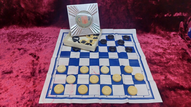 chess or checkers set / Vintage chess set of the Soviet era of the USSR / Chess of the Soviet production / Game of the USSR / complete set