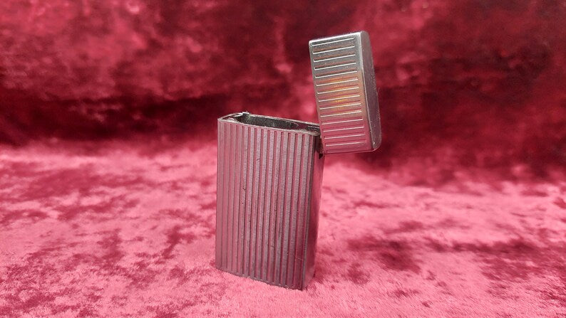 Vintage "BOND" lighter case from the 90s. NEW!!!, stylish men's accessory, lighter stand