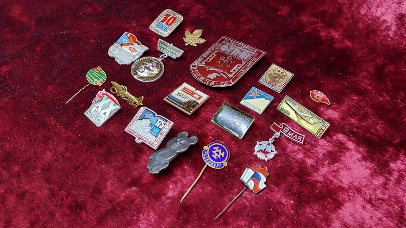 Lot USSR Soviet Era Enamel Badges Cold War Communism CCCP Badges For Vintage Backpacks Jackets Hats Caps Uniforms 19pcs