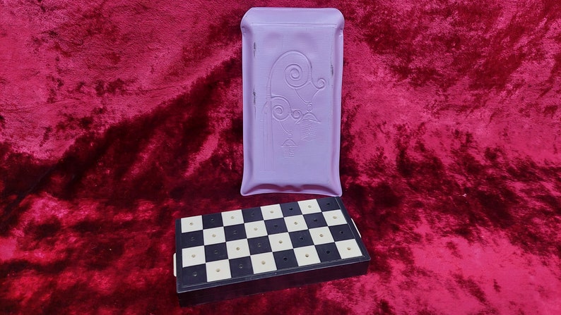 Good Authentic Soviet Travel Pocket Chess Set "Leningrad" Russia USSR 1980s