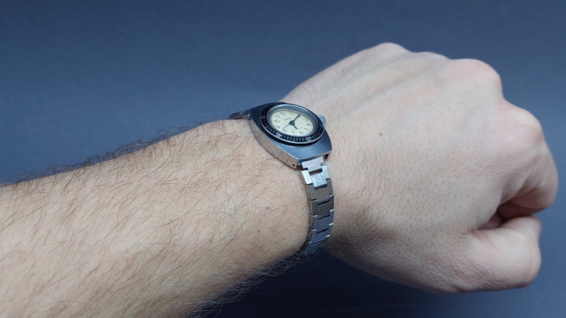 Wrist watch Zarya AMPHIBIAN. Rare!!!