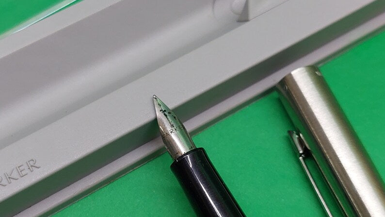 Винтажная перьевая ручка Parker