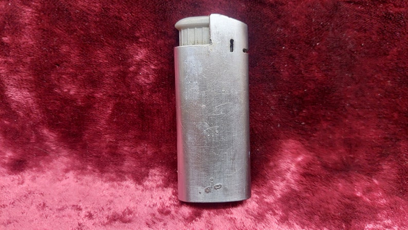 Vintage "LM" lighter case from the 90s. NEW!!!, stylish men's accessory, lighter stand