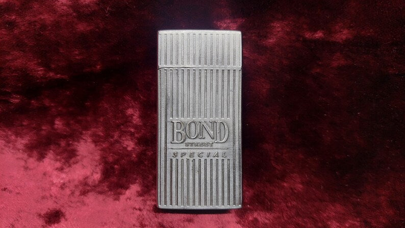 Vintage "BOND" lighter case from the 90s. NEW!!!, stylish men's accessory, lighter stand