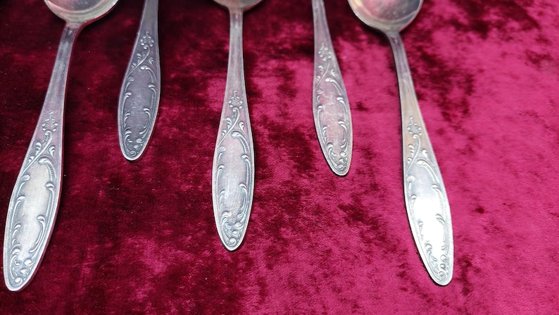 table spoons, old spoons, large spoons, a set of spoons, Soviet spoons, Russian antiques