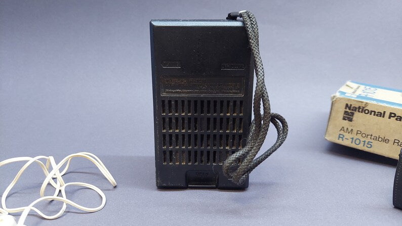 Pocket radio EUC National Panasonic R-1007 AM Works Great Japan