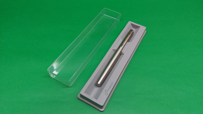 Винтажная перьевая ручка Parker