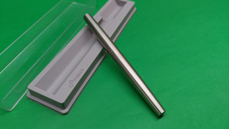 Винтажная перьевая ручка Parker