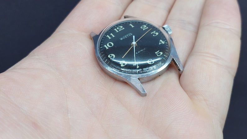 VOSTOK "Vostok" Clock "Vostok" USSR vintage. To the collection