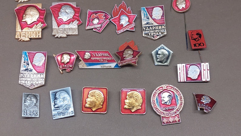 Badges LENIN USSR