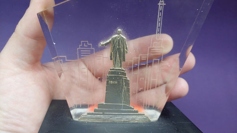 Lenin. Desktop souvenir of the USSR