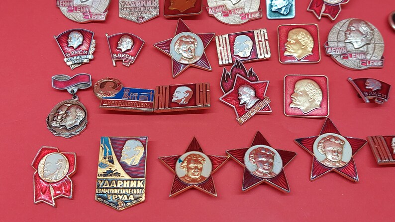Lot USSR Soviet Era Cold War Badges Lenin Communism CCCP Badges for Vintage Backpacks Jackets Caps Caps Uniform 35pcs