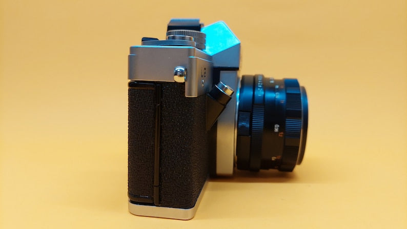Camera PRAKTICA L2, PENTACON auto 1.8/50