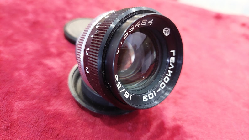 Vintage rangefinder lens Helios-103 F-1.8 / 53 mm
