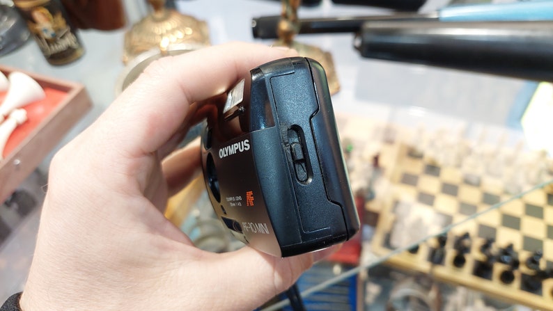 Olympus AF-10 Mini 35mm compact camera - Fully automatic - Self-timer - Flash - Infinity Hi-Lite