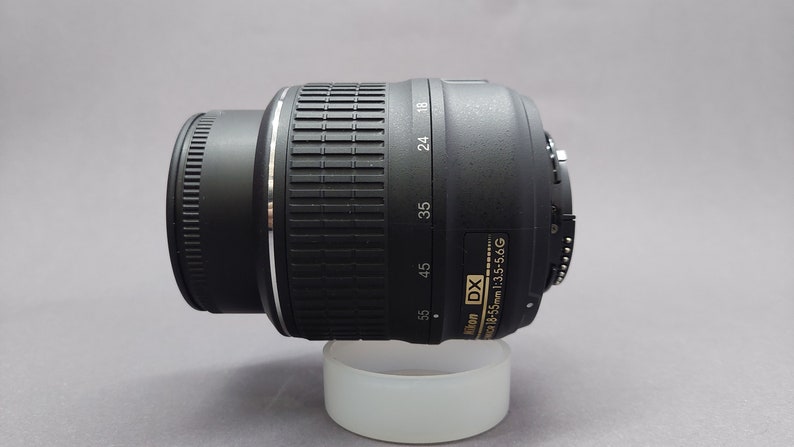 Nikon Lens, Nikon AF-S DX Nikkor 18-55mm f/3.5-5.6G VR, Nikon Universal Touring Lens