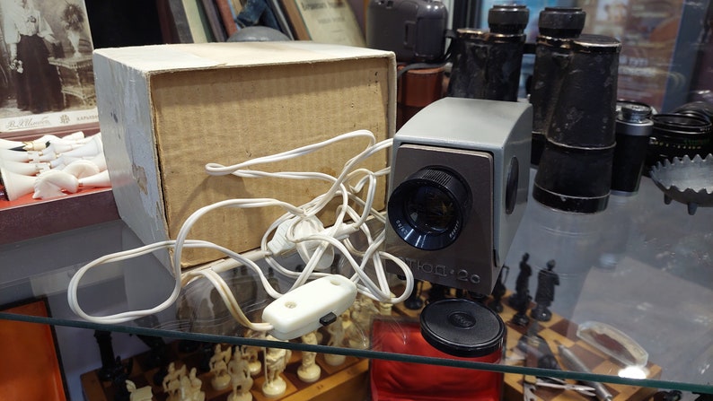 Vintage overhead projector (slide projector) Etude - 2C FED USSR