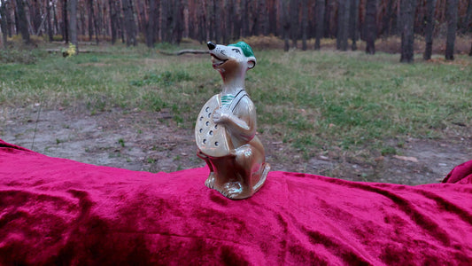 Porcelain figurine porcelain Mouse with cheese Gorodnitsa