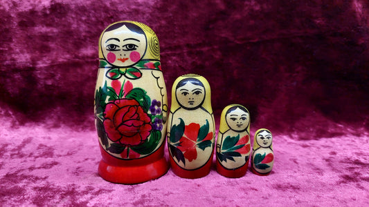 Russian Matryoshka/Baboeshka - 1990 - wood - hand painted - made in USSR