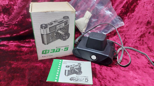 Vintage Soviet camera FED - 5  lens Industar - 61 Ld (2,8 / 55) Mount M39 Made in USSR. NEW