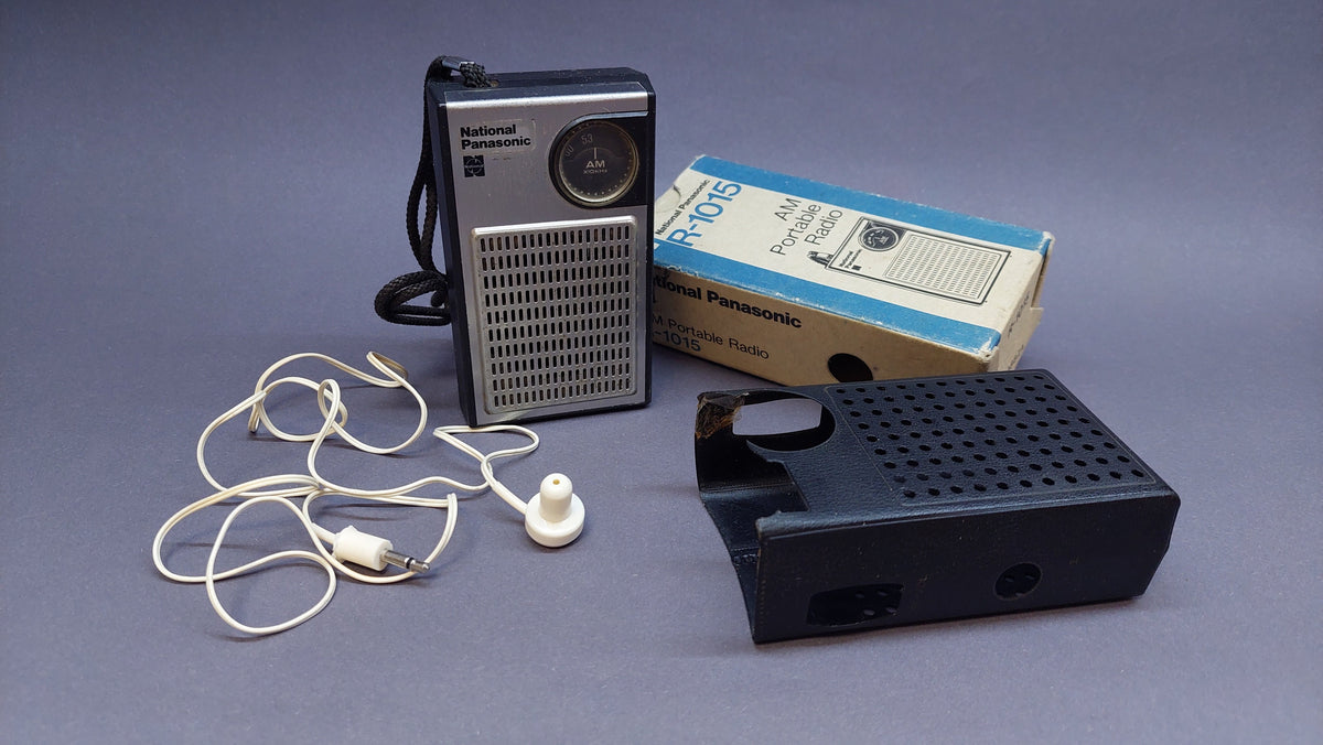 Pocket radio EUC National Panasonic R-1007 AM Works Great Japan